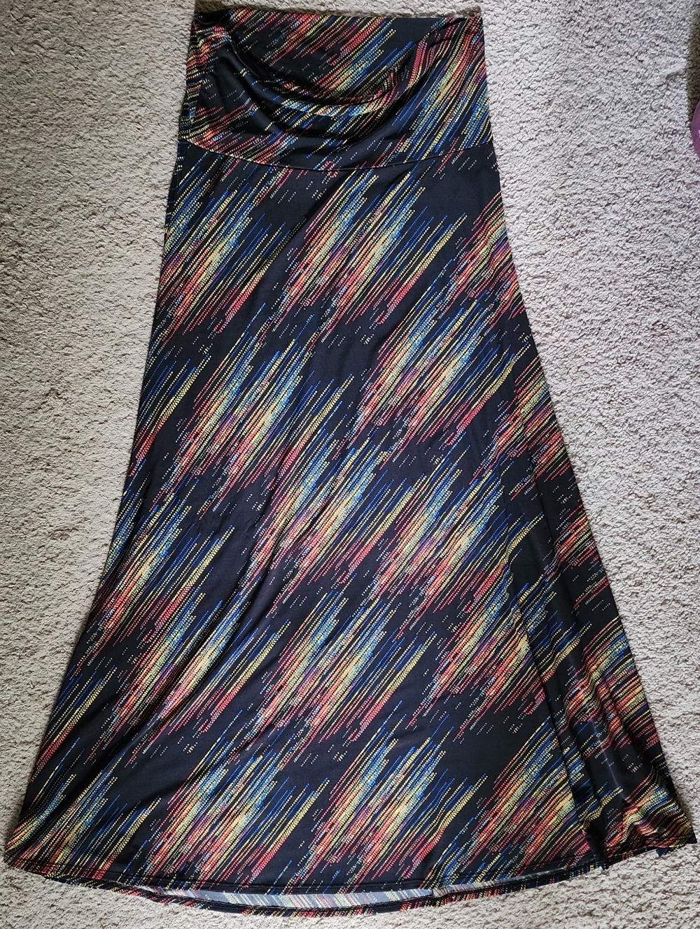 LuLaRoe Black Maxi Skirt with Red, Yellow & Blue Streaks Medium